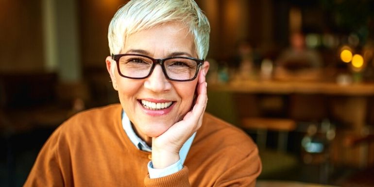 Changer de vie à 60 ans, pourquoi ne pas devenir sophrologue ? reconvertir 60 ans sophrologue