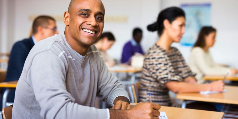 Formations en sophrologie, un équilibre entre la théorie et la pratique formations sophrologie théorie pratique