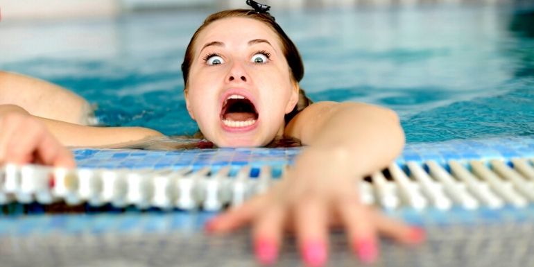 Aquaphobie, la sophrologie peut-elle vaincre la peur de l’eau ? sophrologie aquaphobie peur de l'eau